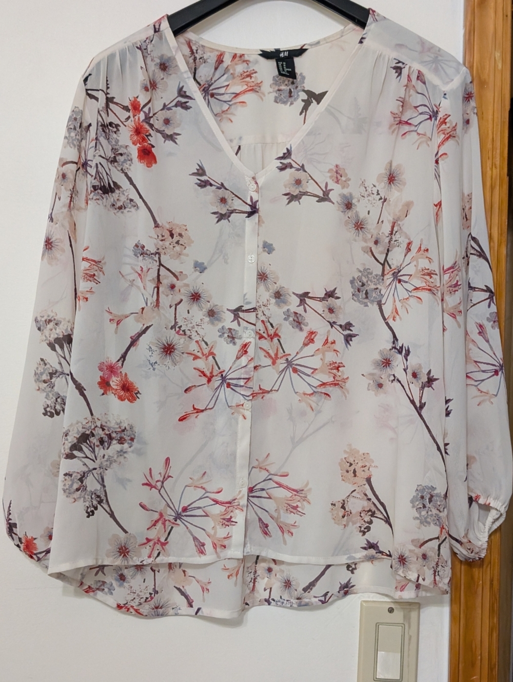 H&M Floral Sheer Blouse Size M (US 10) – Lightweight Flow Top